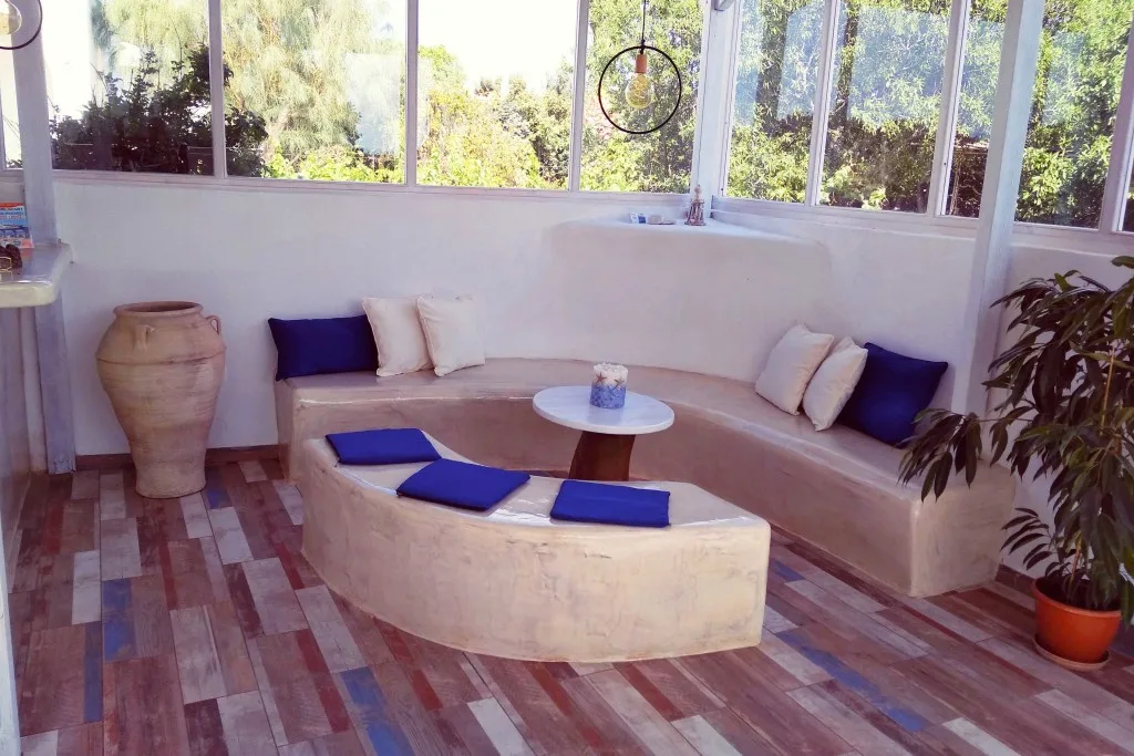 lounge area infront of reception
